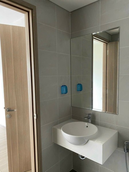 Cho thuê căn hộ 2pn2wc The Beverly Solari Vinhomes grand park giá thuê 5tr5