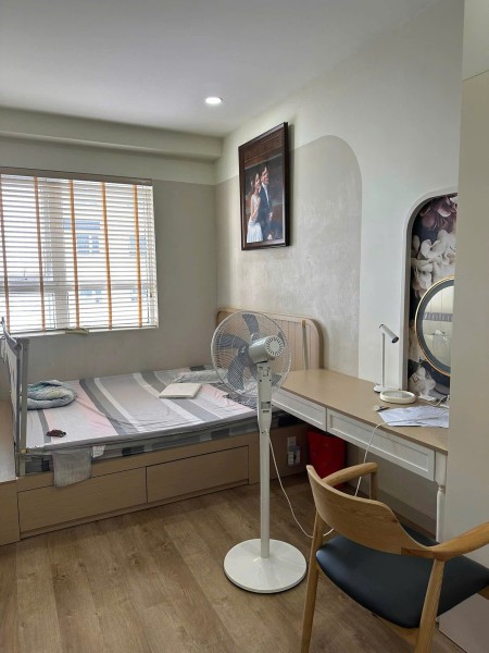 Chung cư Central Plaza, 91 Phạm Văn Hai, P3, TB, 72m2, 2PN, 14tr/tháng.