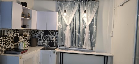 Căn hộ full nội thất tại trung tâm quận 1