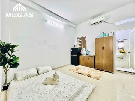 Căn hộ giá rẻ đầy đủ nội thất cửa sổ thoáng ngay chợ Phạm Văn Hai - Lê Văn Sỹ