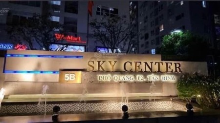 Cho thuê Sky Center Phổ Quang Tân Bình với TK 80m2, 2pn,2wc, Nội thất đẹp, ở liền