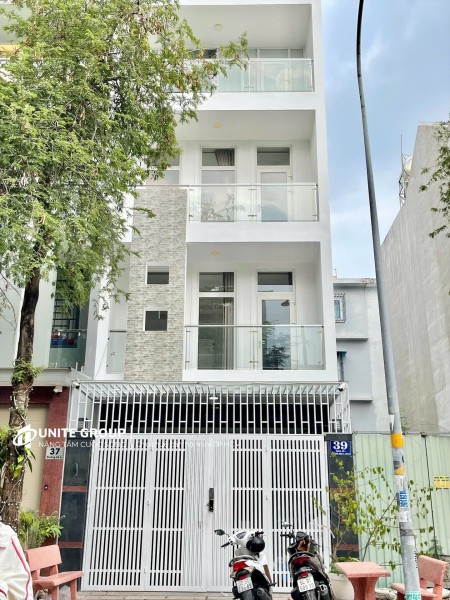 HOT - CHDV Mới kẻng bancol thoáng mát - Không quá xa trung tâm - Gần TĐTU, RMIT