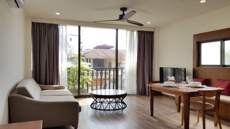 Căn hộ đầy đủ nội thất cho thuê tại Từ Hoa, Tây Hồ, 65m2, 1PN, đầy đủ nội thất hiện đại