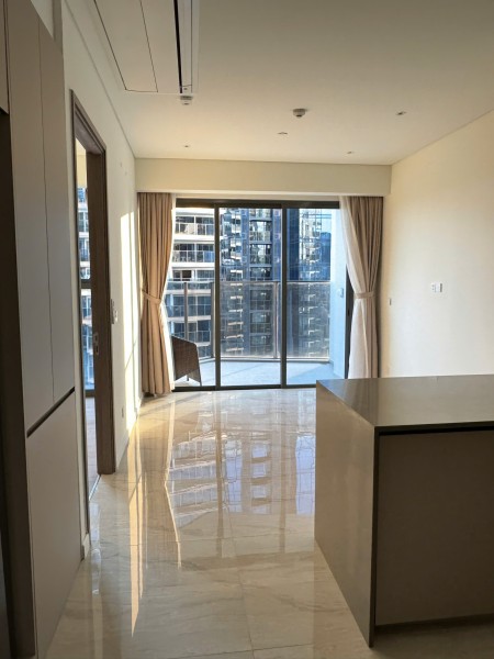 Opera Metropole Cho Thuê 1PN Nội Thất Cơ Bản, Tầng Cao View Sông Và Quận 1