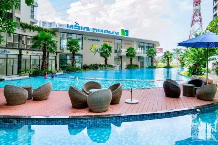 Một căn duy nhất mở cửa bước ra sân vườn tại Jamila Khang Điền, nhà trống cơ bản – 8.5 triệu