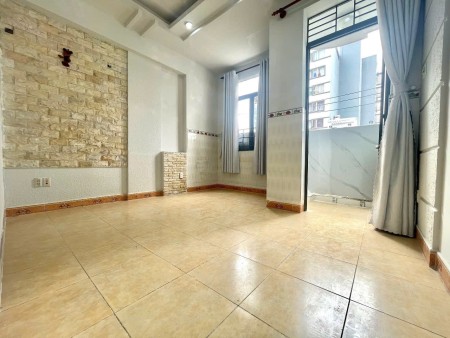 Căn hộ 1 phòng ngủ có ban công, Quận 7 – Giá tốt