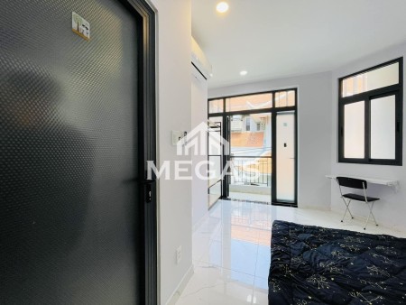 Chính Chủ Cho Thuê Ban Công - Full Nội Thất Ngay ĐH Công Thương - Lê Trọng Tấn, Giá Chỉ 3x