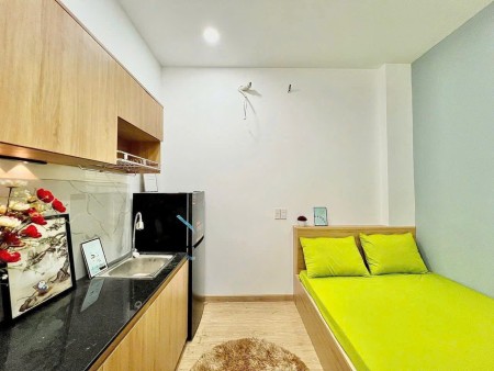Chính chủ cho thuê CHDV full nội thất – Quận 10, Cao Thắng