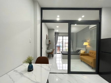 Căn Hộ 1PN Ban Công Q7 Thuận Tiện Mọi Quận Liền Kề