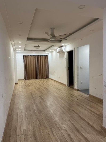 Cho thuê căn hộ chung cư Imperial 360 Giải Phóng, Thanh Xuân 80m2 2PN cơ bản 11tr