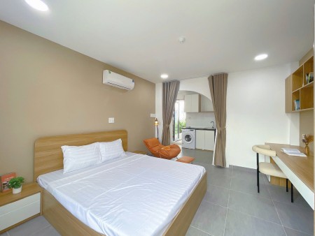 Ảnh 1 - Penthouse sân vườn view sông, giáp Quận 1 – Full nội thất,…