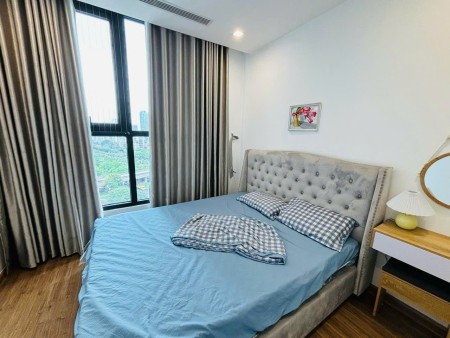 Cho thuê căn hộ 1 phòng ngủ, 1 phòng khách Vinhomes Green Bay Mễ Trì
