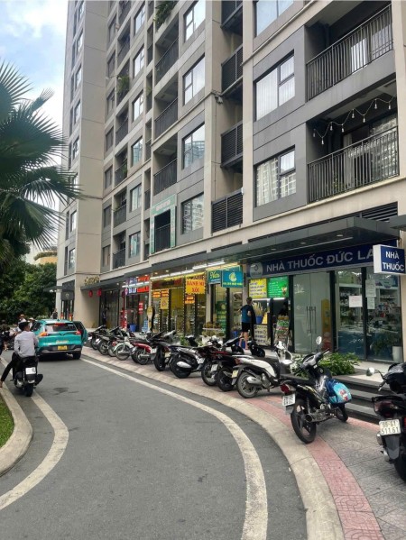 cho thuê shop chân để mặt sảnh rộng 106m2
