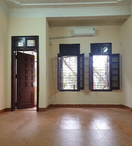 Cho thuê căn 60m2, 2 phòng ngủ, 2WC Hai Bà Trưng Quận 1