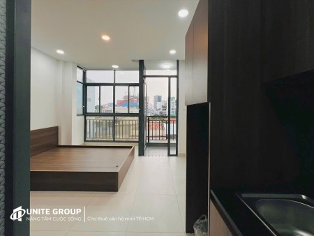 Căn hộ tại trung tâm quận 1 đường Trần Hưng Đạo ngay cầu Nguyễn Văn Cừ nội thất mới - ban công full