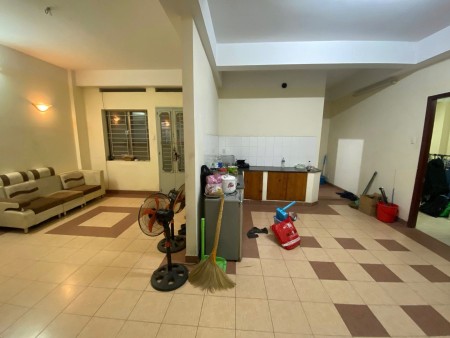 C/c Huỳnh Văn Bánh, P13, Phú Nhuận: 90m2, 2p ngủ, 2wc, Nt, 10tr