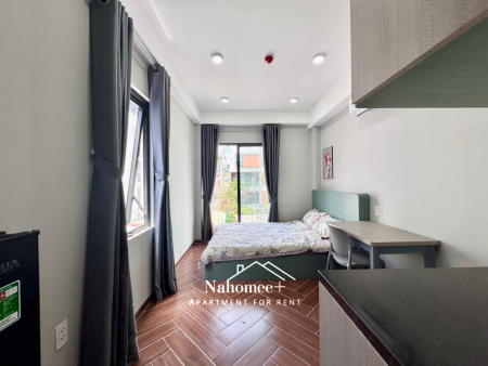 Căn hộ mới khai trương Balcon/ Cửa sổ thoáng – Ngã tư Hàng Xanh – Chợ Bà Chiểu – Bình Thạnh