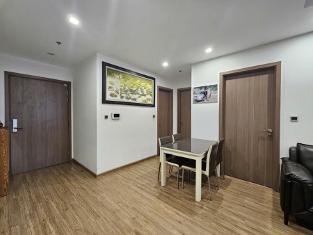 Cho thuê CC đẹp tại Vinhomes Green Bay Mễ Trì, giá thuê chỉ từ 8,5 triệu