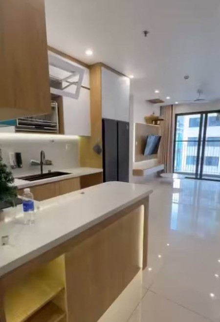 Cho thuê căn hộ 3 phòng ngủ tại Vinhomes Smart City – S301, tầng 27