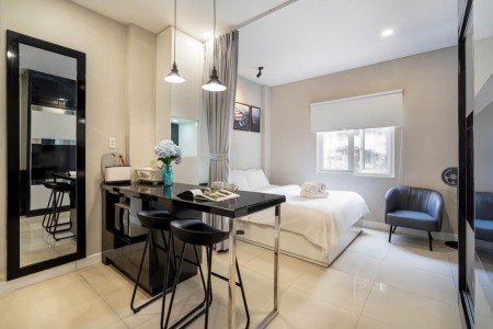 Cho thuê căn hộ cao cấp ngay trung tâm quận 1 40m2, Thang máy, Gần Chợ Bến Thành, Bùi Viện, CV 23/09