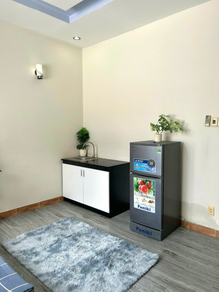 Cho thuê phòng 30m2, 5 triệu VND tại Trần Văn Hoàng, P9, Tân Bình, HCM