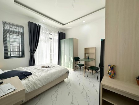 Căn hộ full nội thất máy giặt riêng - Ban công riêng - Ngay công viên Phú Lâm