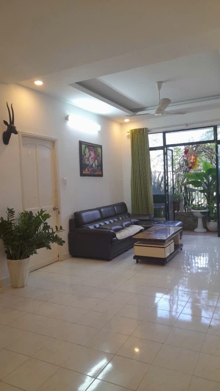 Cho thuê căn hộ chung cư Phúc Yên, 9 triệu VND, diện tích 76m2.