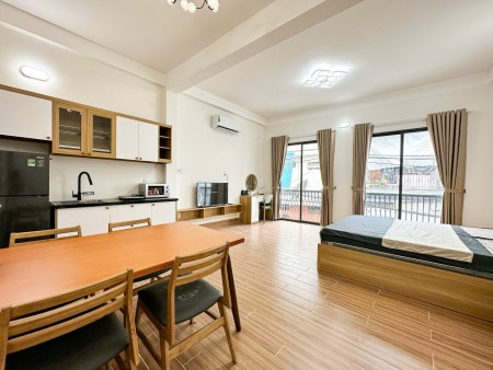 Cho Thuê Căn Hộ Rộng 40m2 Đường Lạc Long Quân - Khu Ngã Tư Bảy Hiền - CMT8 Full Nội Thất Cao Cấp