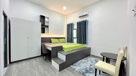 Ngay công viên Hoàng Văn Thụ, studio cửa sổ thoáng mát