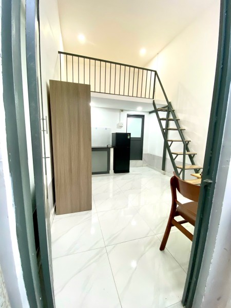 Giá rẻ - Nguyễn Xí - Phường 26, Quận Bình Thạnh - Gác cao không đụng đầu
