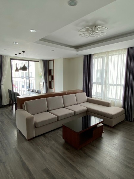 Căn hộ Ruby Garden 108m2, 3PN 2WC, 12tr5/tháng, FULL nội thất cơ bản, vào ở ngay, 10p đến sân bay