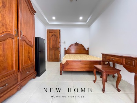 Căn Hộ Giá Rẻ Ngay Sân Bay Full Nội Thất - Ban Công - Thang Máy - Đi Bộ 2p Qua Sân Bay