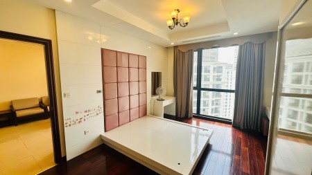 Cho thuê căn hộ Royal City tòa R5, 105m, 2PN2WC, ban công Đông Bắc, giá 17tr/tháng