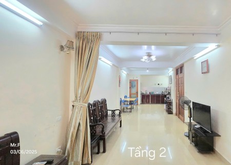 Căn hộ khép kín phù hợp làm căn hộ gia đình, văn phòng