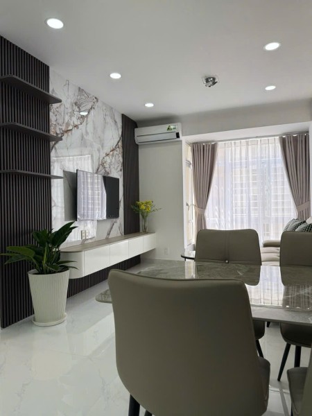 Còn vài căn cho thuê từ 12 triệu/tháng, em cũng hỗ trợ tìm nhà khu vực khác