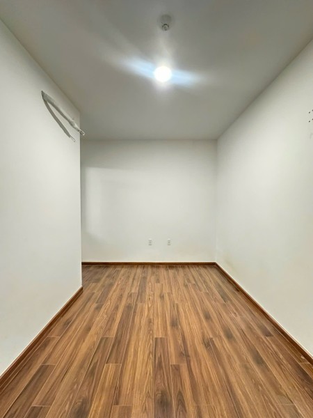 Cho thuê 2Pn 75M2 Akari city bình tân chỉ 8tr nhà trống 77 võ văn kiệt