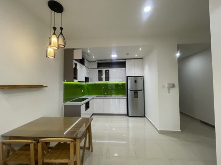 Sắp trống - cho thuê 2PN full nội thất The Sun Avenue chỉ 17tr