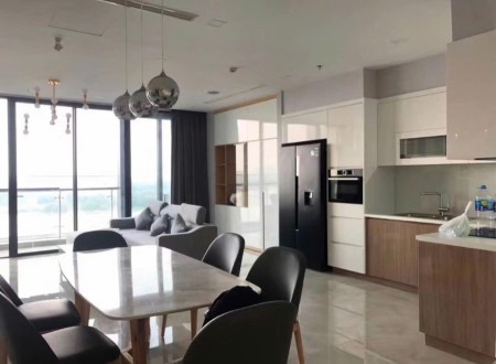 Cho thuê căn hộ 3PN, 2WC, 118m2 tại Vinhomes Golden River Ba Son, 45 triệu view sông