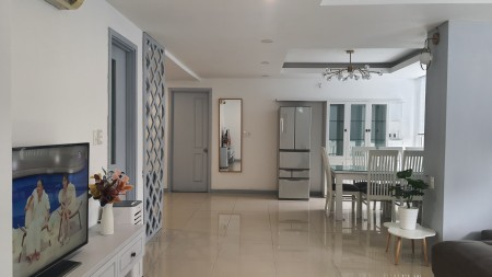 Chính chủ cho thuê căn hộ cao cấp BMC Quận 1, 134m2,căn góc 3PN 3WC, full nội thất, Giá thuê 22tr/th