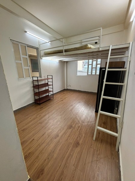 Cho thuê CH sinh viên giá rẻ, có gác, cửa sổ lớn – Gần Đại học Bách Khoa, Kinh Tế, HUFLIT, KHTN