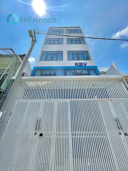 Studio full nội thất - thang máy, đi bộ 5p sang GTVT, Ngoại Thương, Hutech, 7p đi xe máy UEF, HB