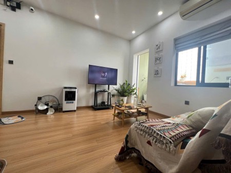 Chung cư 10A Trần Nhật Duật, Quận 1: 50m2, 1p ngủ, NT, 9.5tr