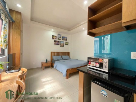 Cho thuê căn hộ Quận 1 đường Hai Bà Trưng - Đầy đủ nội thất, gần công viên Lê Văn Tám, Hồ Con Rùa