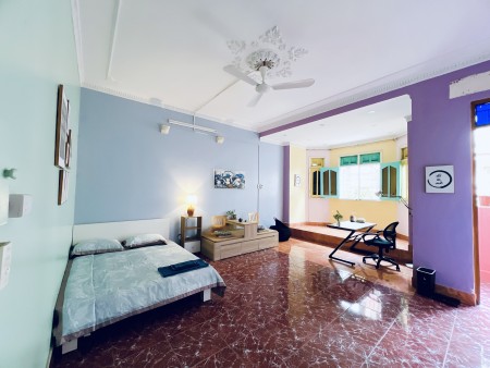 Cho thuê căn hộ Pháp cổ thoáng đãng khu Đảo Ngọc – Trúc Bạch