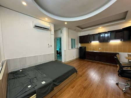 Cho thuê căn hộ Studio full nội thất, trung tâm Quận 10, giá rẻ