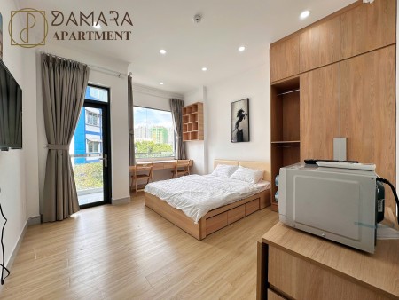 Cho thuê căn hộ ban công view City gần bờ kè Trường Sa - Cầu Thị Nghè - Full nội thất