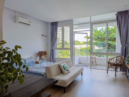 Căn hộ 2 phòng ngủ full nội thất, ban công với view siêu thoáng ngay giữa trung tâm Tân Bình