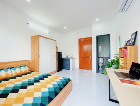 Cho Thuê Căn Hộ Dịch Vụ Full Nội Thất, Ban Công Thoáng Mát, Gần Đại Học Văn Hiến