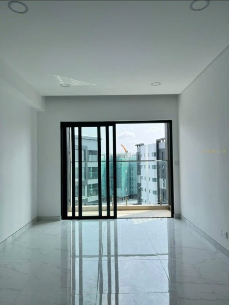 Giá thuê chỉ 15,5tr/th bao ô xe khu Diamond Alnata Plus Celadon Tân Phú. Dt 85m2-2pn -2wc