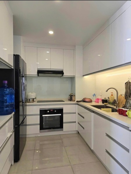 C/c PN Techcons, Hoa sứ, Phú NHuận: 93m2, 2p ngủ, 2wc, NT, 17tr